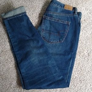 NWT American Eagle Hi-Rise Girlfriend Jeans
